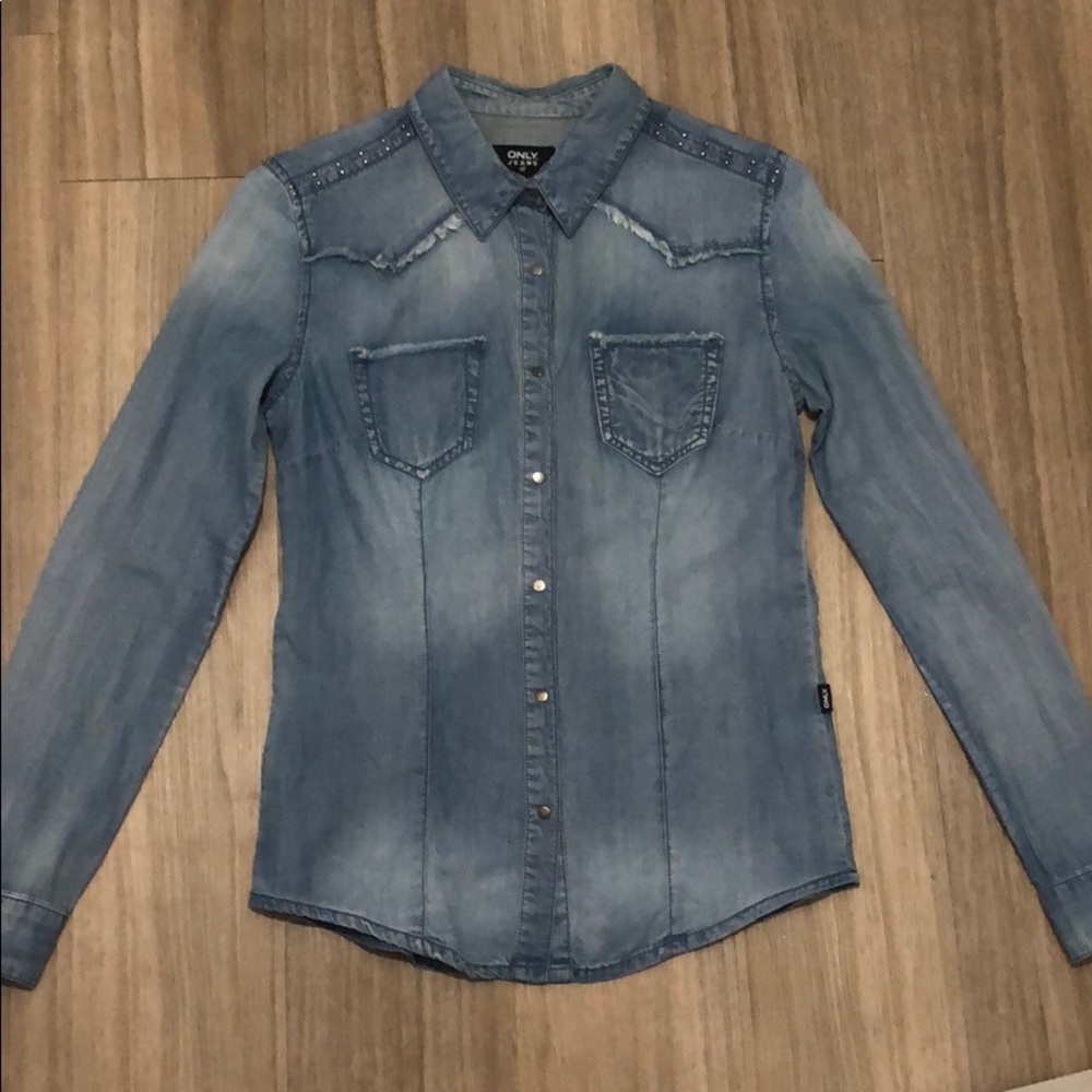Only denim shirt